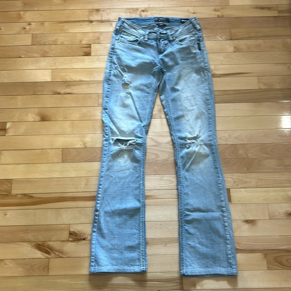 Women’s 26/35 Silver Aiko Mid Boot super stretch jeans in light wash